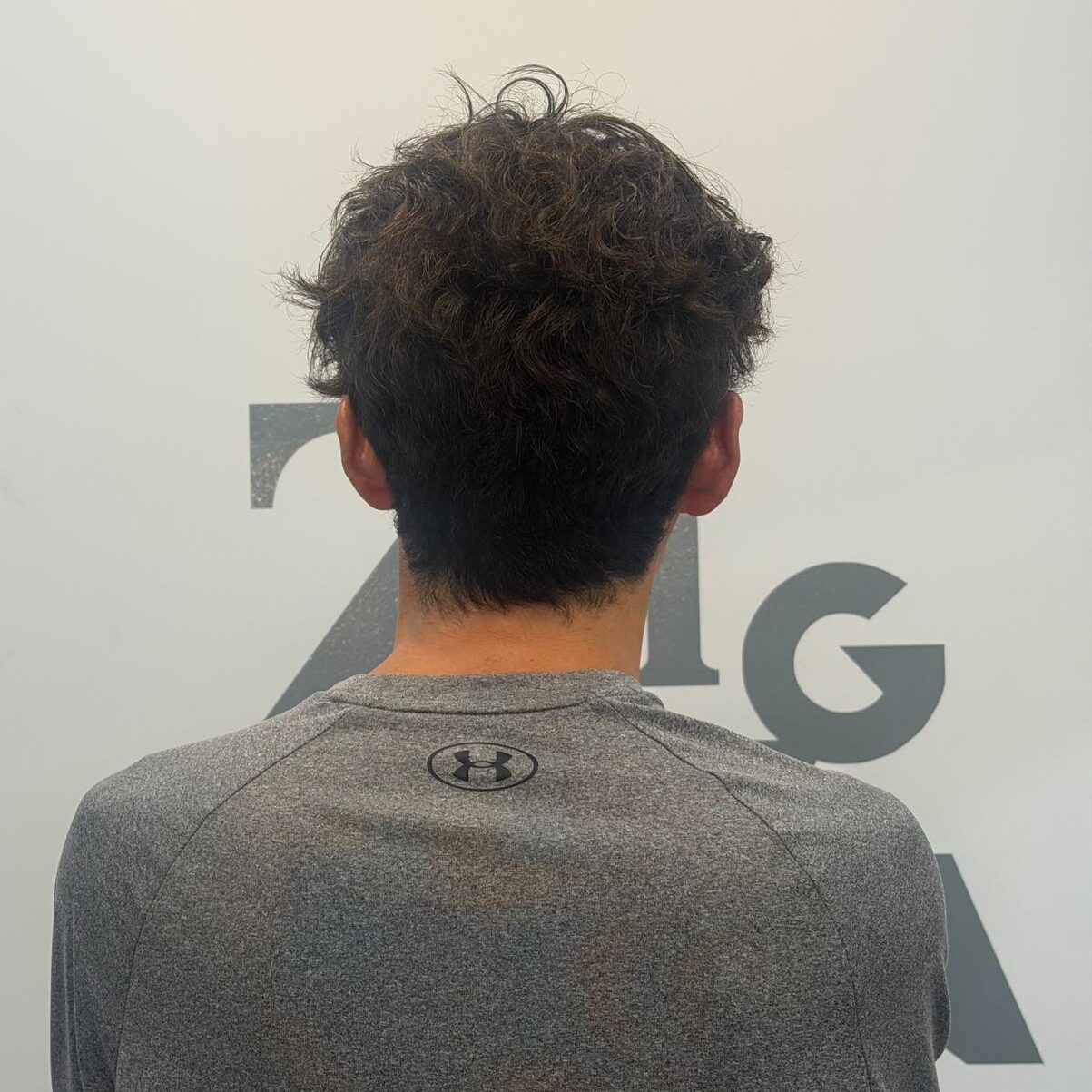 明るく楽しいレッスンで、毎回通うのを楽しみにしています。