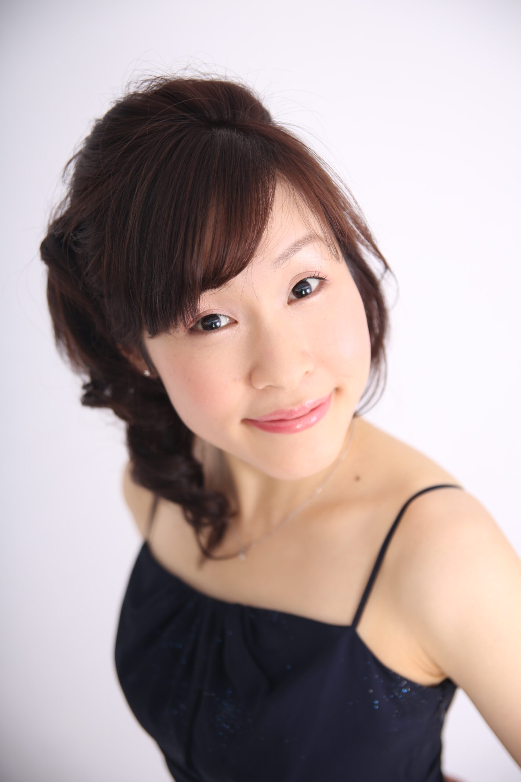 広瀬絢香ボイストレーナーとは？